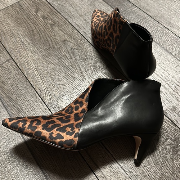 Boots - Picture 4 of 7